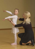 Ballettmeisterin 2 und kleine Tänzerin